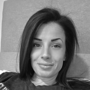 Meet your Posher, Christina